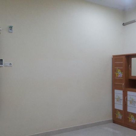 Penginapan Aisya Toa Daeng Makassar Exterior photo