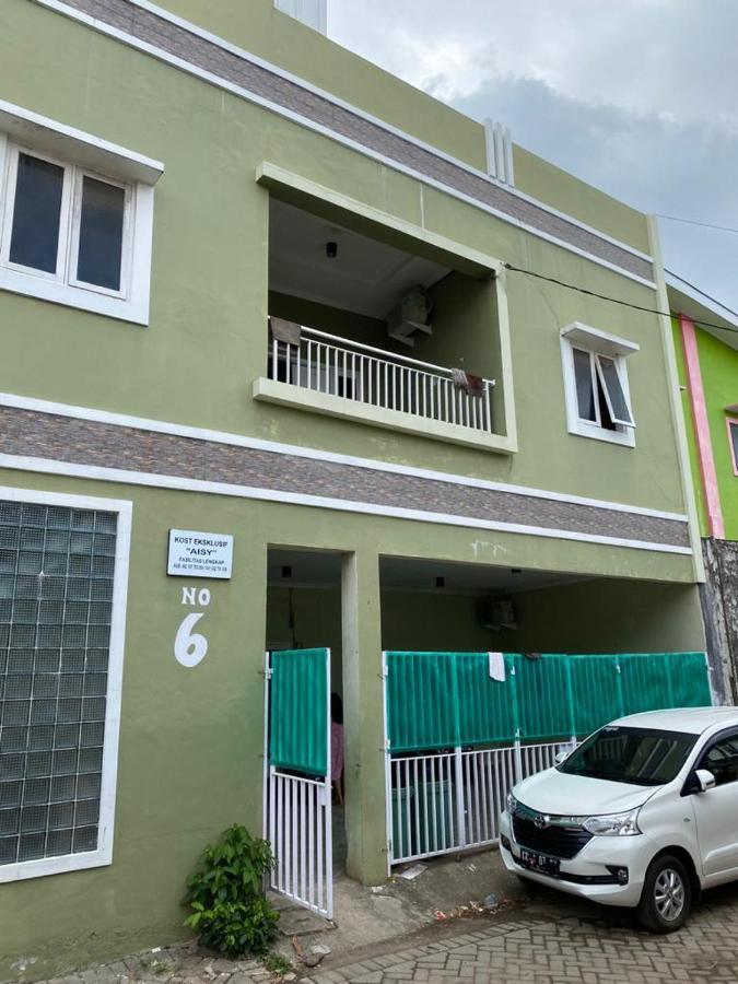 Penginapan Aisya Toa Daeng Makassar Exterior photo